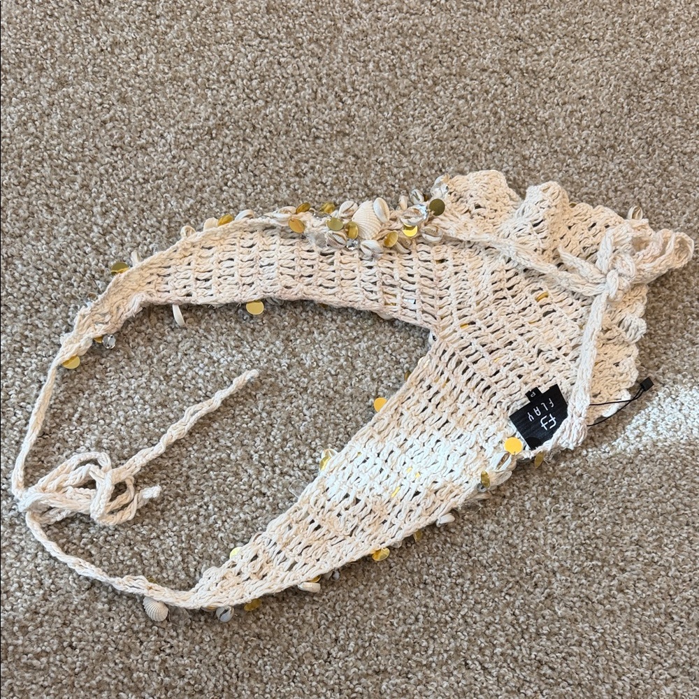 Seashell and Gold-Toned top - Picture 2 of 3